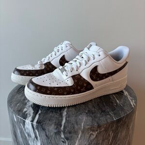 Custom Painted Men’s Nike Air Force 1’s size 9
